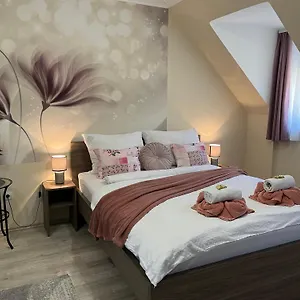 Oreo Apartament Eger
